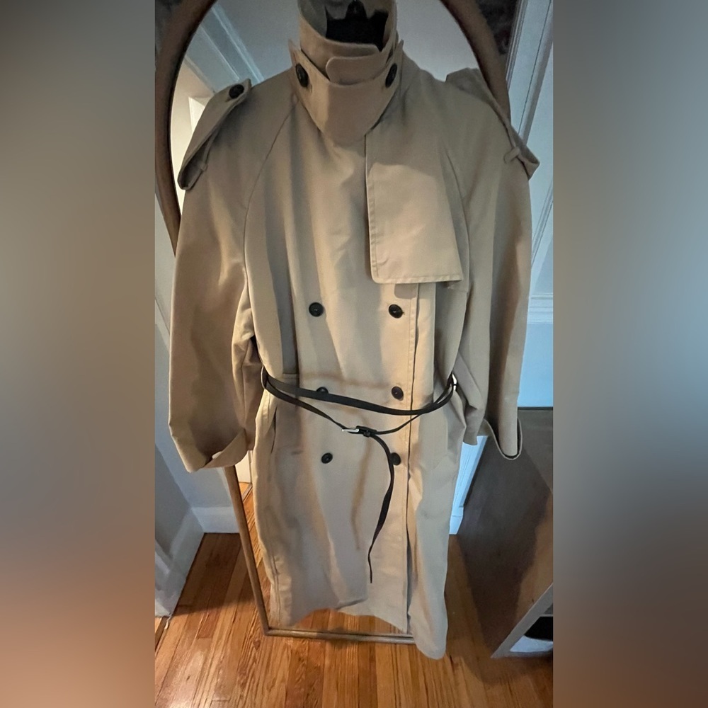 TREND ZARA NWT TRENDING BELT COAT 
🚨 FIRM PRICE NO DISCOUNT ON THIS COAT - Picture 12 of 16